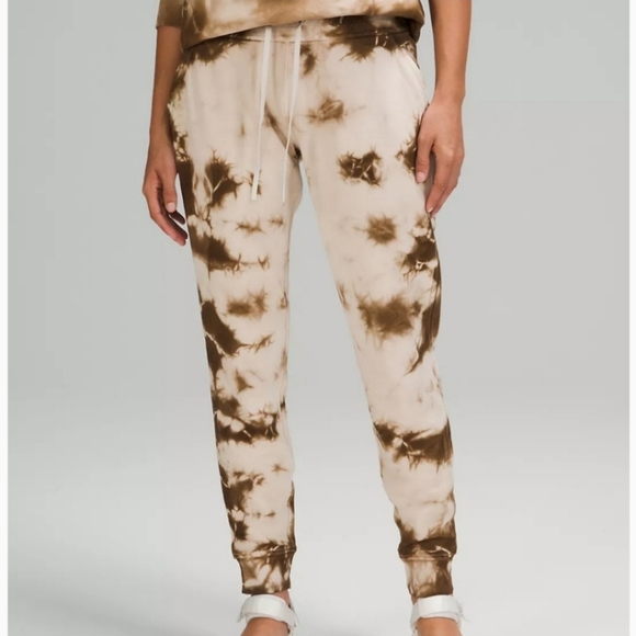 lululemon athletica Pants - Lululemon Warm Down Joggers Size 4